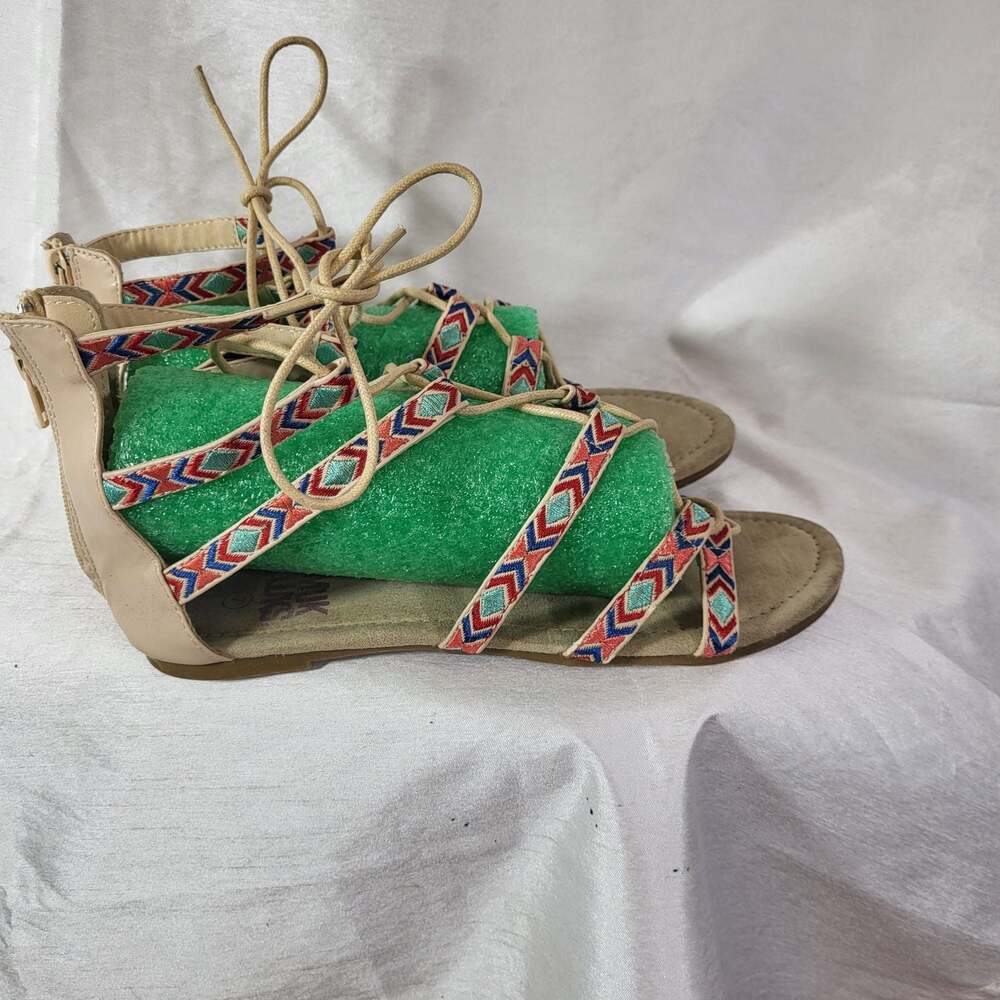 Muk Luks Beige Tribal Strappy Gladiator Flat Sandals Size 7